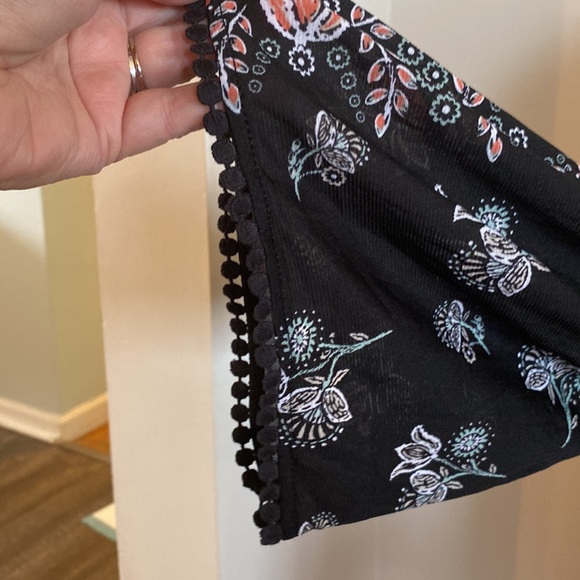 NEW Style & Co. 1X super cute top with adorable sleeves - Picture 5 of 13